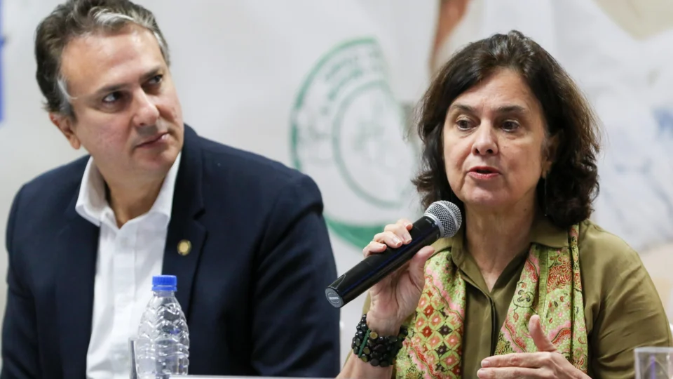 Comissões do Senado vão ouvir ministros da Educação e da Saúde