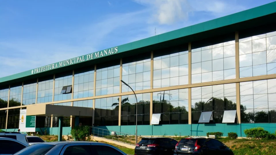 Prefeitura exonera secretários pré-candidatos à eleição em Manaus