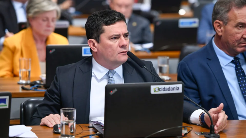 PT e PL podem recorrer contra absolvição de Moro até esta segunda (22) 