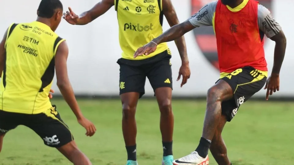 Flamengo: Gerson volta a treinar com o grupo