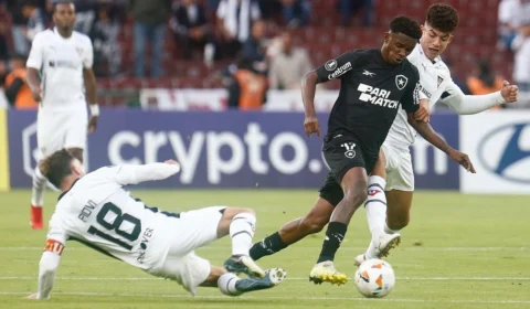 Libertadores: Botafogo perde para a LDU e se complica