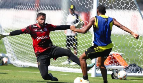 Saiba como foi o último treino do Flamengo antes da viagem para a Bolívia
