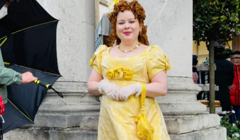 Atriz de Bridgerton revela pedido inusitado nas cenas de nudez e sexo