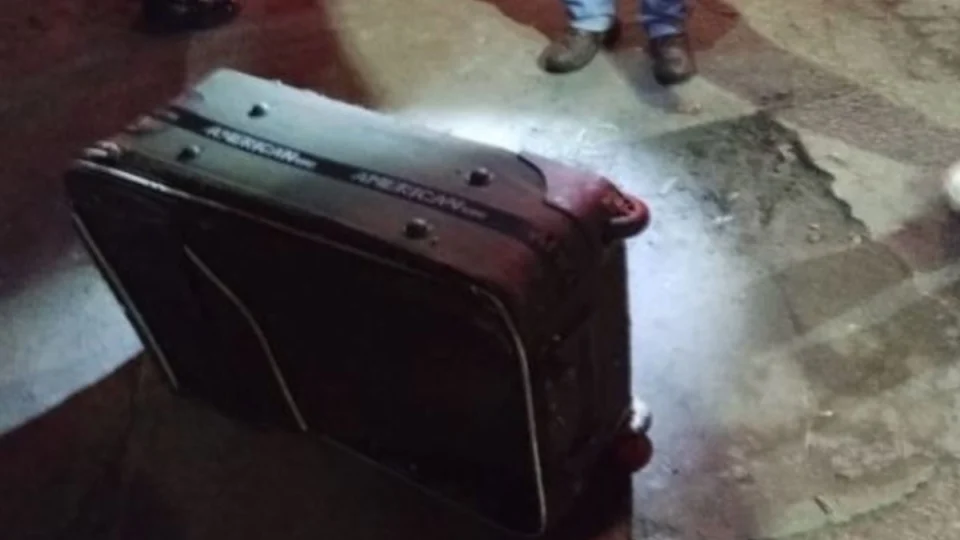 Corpo é encontrado dentro mala em Manaus