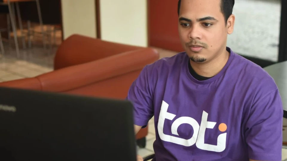 Curso gratuito de tecnologia tem vagas limitadas em Manaus; veja como se inscrever