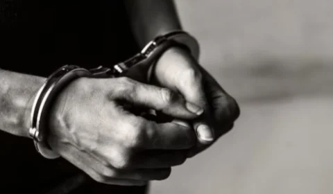 VÍDEO: ladrão é preso após roubar e atirar na vítima em Manaus; assista