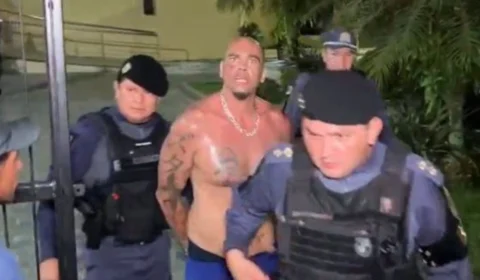 VÍDEO: homem invade igreja em Manaus e ameaça matar fiéis; assista