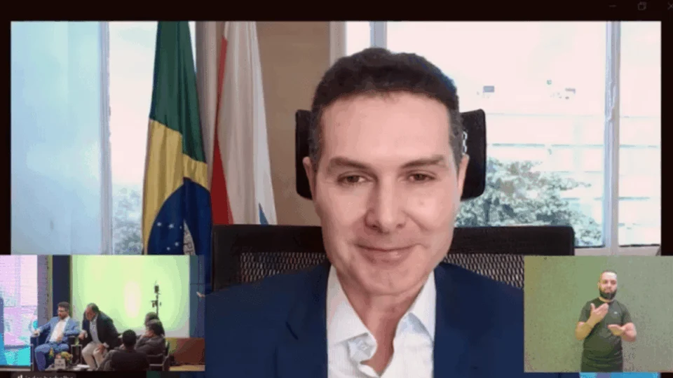 Ministro das Cidades participa de debate sobre políticas habitacionais