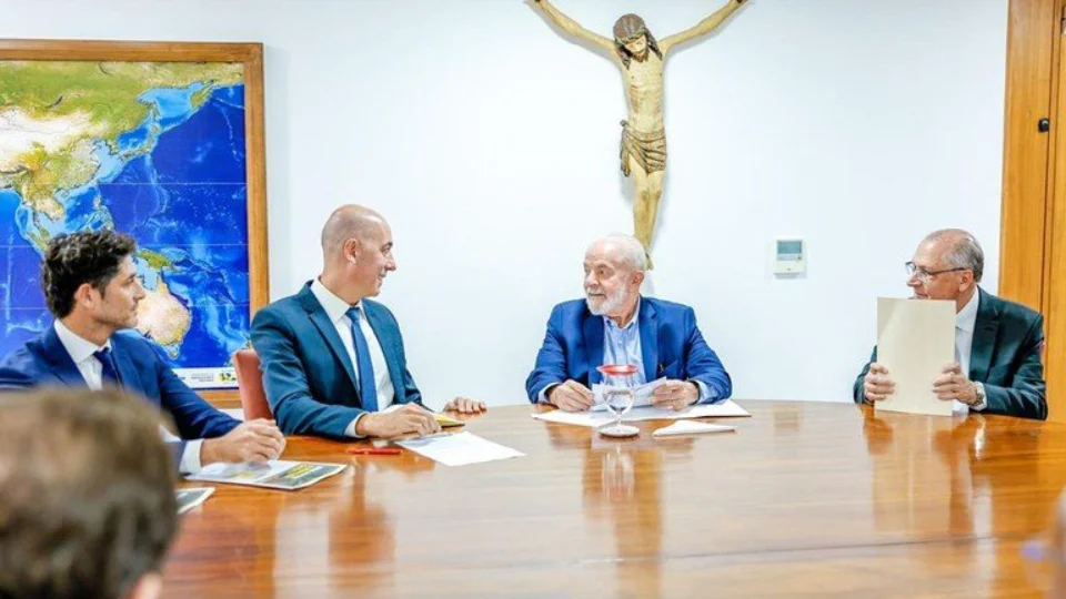 Mercado Livre anuncia investimento de R$ 23 bi no Brasil