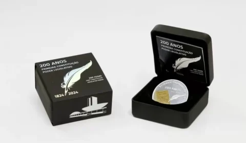 Moeda comemorativa aos 200 anos da 1ª Constituição do Brasil custará R$ 440