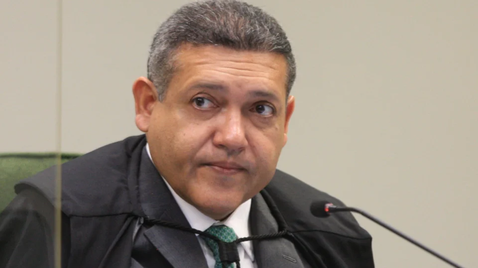 Nunes Marques autoriza inquérito para investigar Luciano Bivar