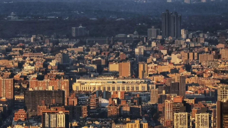 Vídeo mostra desespero em Nova York durante terremoto