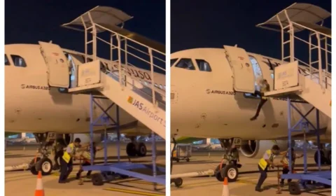 VÍDEO: funcionário despenca de avião na Indonésia