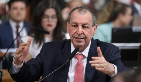 Senador Omar Aziz pede ao Senado a suspensão das ‘bets’ até regulamentação