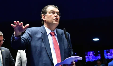 Eduardo Braga confirma medidas preventivas para mitigar estiagem no Amazonas