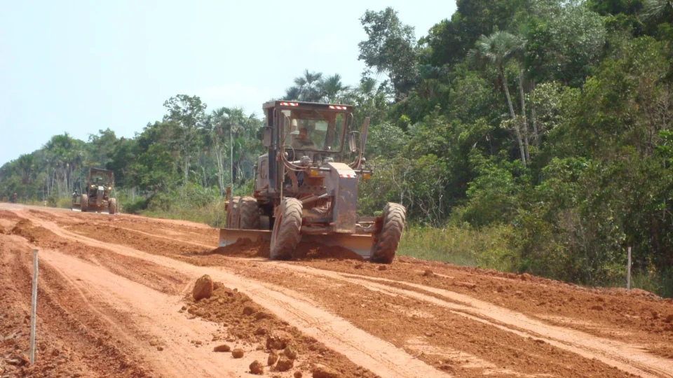 BR-319: após desastre no RS, senadores do AM voltam a cobrar obras