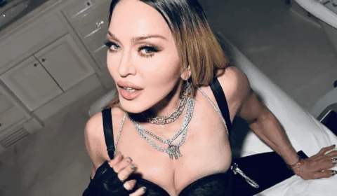Madonna é processada por fã nos EUA por cenas sensuais em show