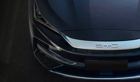 Na China, vendas de veículos elétricos crescem em abril