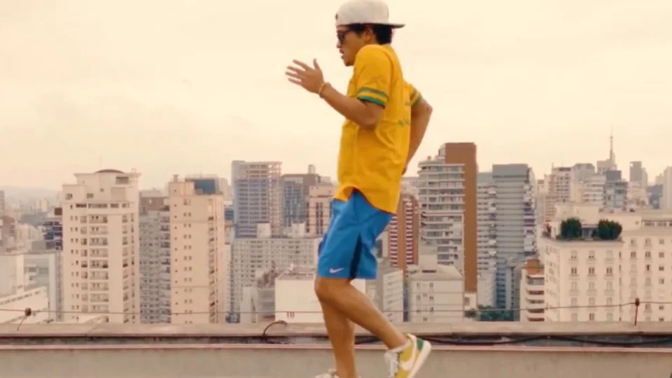 Bruno Mars confirma retorno ao Brasil; veja datas e ingressos