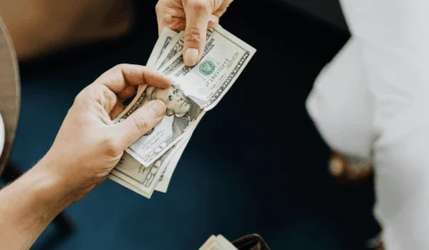 Confira a cotação do dólar para real nesta terça-feira (21)