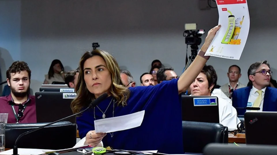 Veja o que senadores falam sobre cigarros eletrônicos