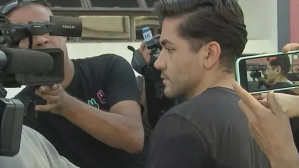 Dono da Porsche faz revelação após primeira noite na cadeia