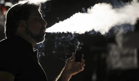 Após adiar votação, Fiocruz alerta Senado sobre riscos do cigarro eletrônico