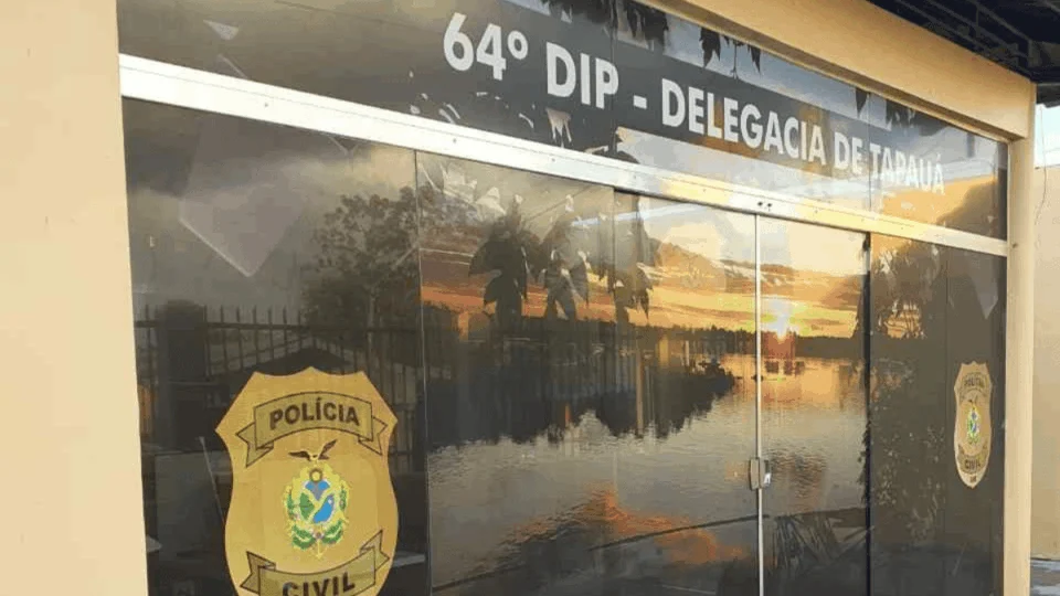 Após desavença, homem é esfaqueado e morto em flutuante no AM