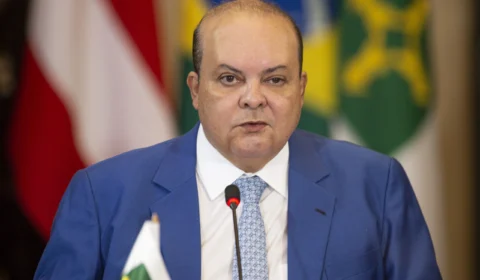 Ibaneis cria comitê de emergência no DF para arrecadar doações ao RS