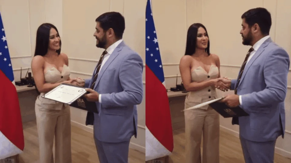 Isabelle Nogueira recebe homenagem da UEA acompanhada de Matteus Amaral