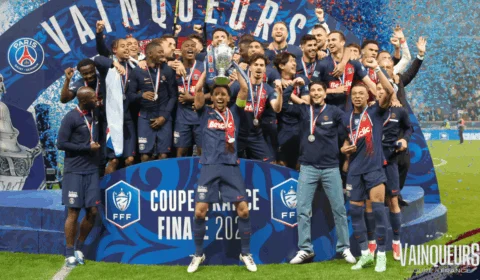 PSG vence Lyon e conquista a Copa da França; partida marcou despedida de Mbappé