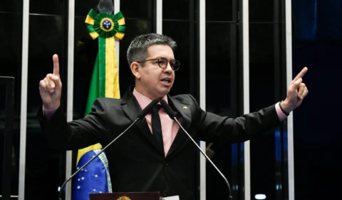 Vetos: ‘O jogo é jogado e lambari é pescado’, diz Randolfe