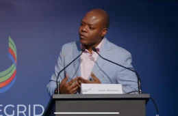 Silvio Almeida defende regulamentação das redes sociais