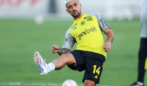 Flamengo: treino desta terça-feira (14) terá presenças de Pedro e Arrascaeta