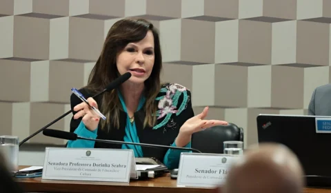 Comissão vai debater cancelamento de convênios de obras do FNDE