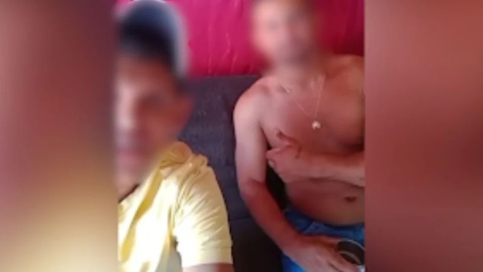Homem mata amigo a facadas logo após publicarem vídeo sorrindo