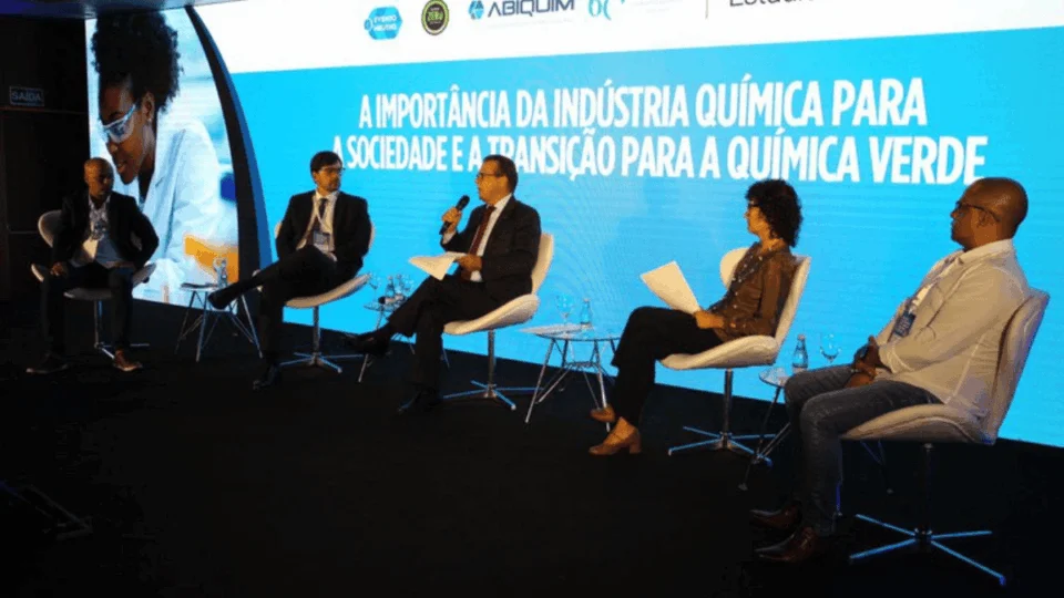 Ministro anuncia medidas para acelerar a recuperação da economia gaúcha