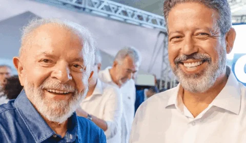 Lula sai em defesa a Lira, vaiado em evento