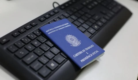 Vagas de emprego no DF: 1.433 cargos com salários de até R$ 3,5 mil estão abertos