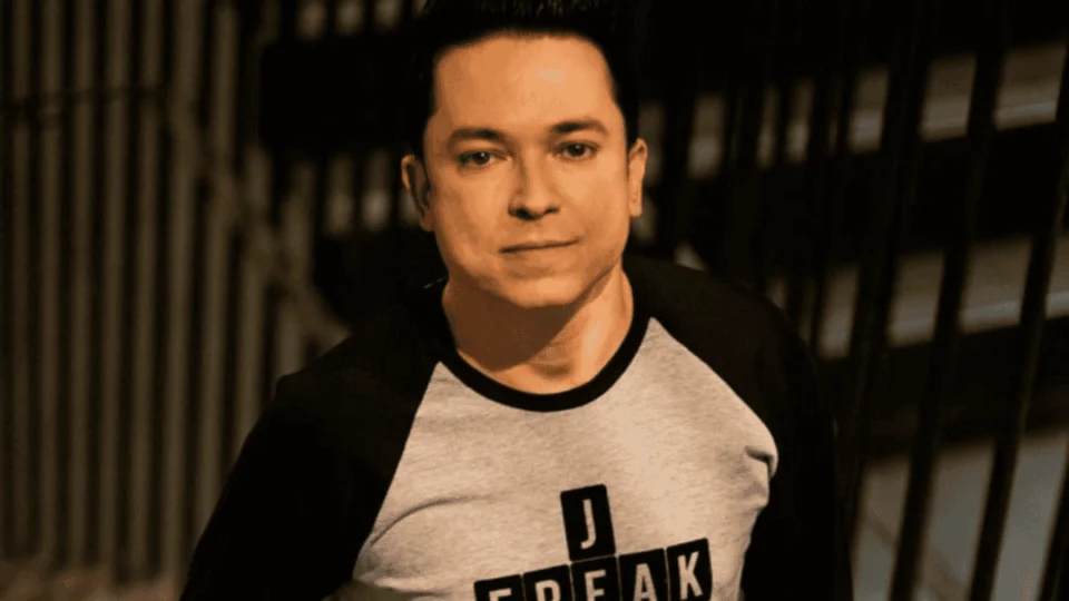 Pastor assume ter beijado o filho de 8 anos: ‘vai ser gay comigo’