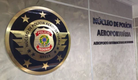 PF prende 13 pessoas em aeroporto de Manaus por tráfico de drogas