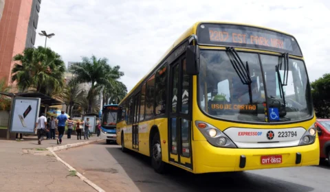 GDF regulamenta uso de cartões para pagamento em ônibus