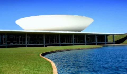 Projeto contra assassinato de docentes em escolas é aprovado na Câmara