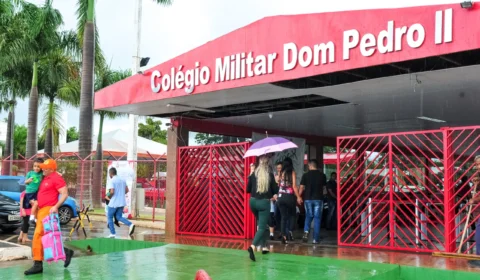 DF: colégio militar proíbe dança entre alunos do mesmo sexo