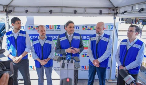 Ministro das Comunicações acompanha Blitz da Telefonia em Brasília