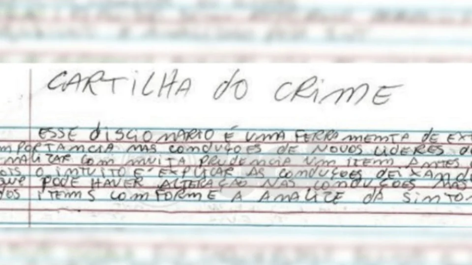 PCC: cartilha do crime com 45 regras é apreendida pela polícia