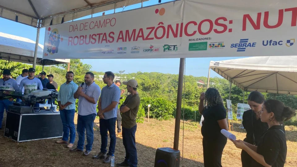 Sebrae Participa de Dia de Campo Sobre Café e Promove Empreendedorismo