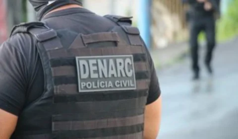 Operação prende três policiais militares por tráfico de drogas em Manaus