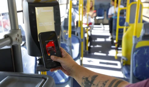 Veja as linhas de ônibus que aceitam cartão de crédito