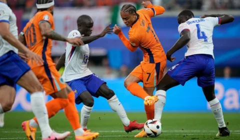 Eurocopa: Holanda e França empatam em partida sem gols